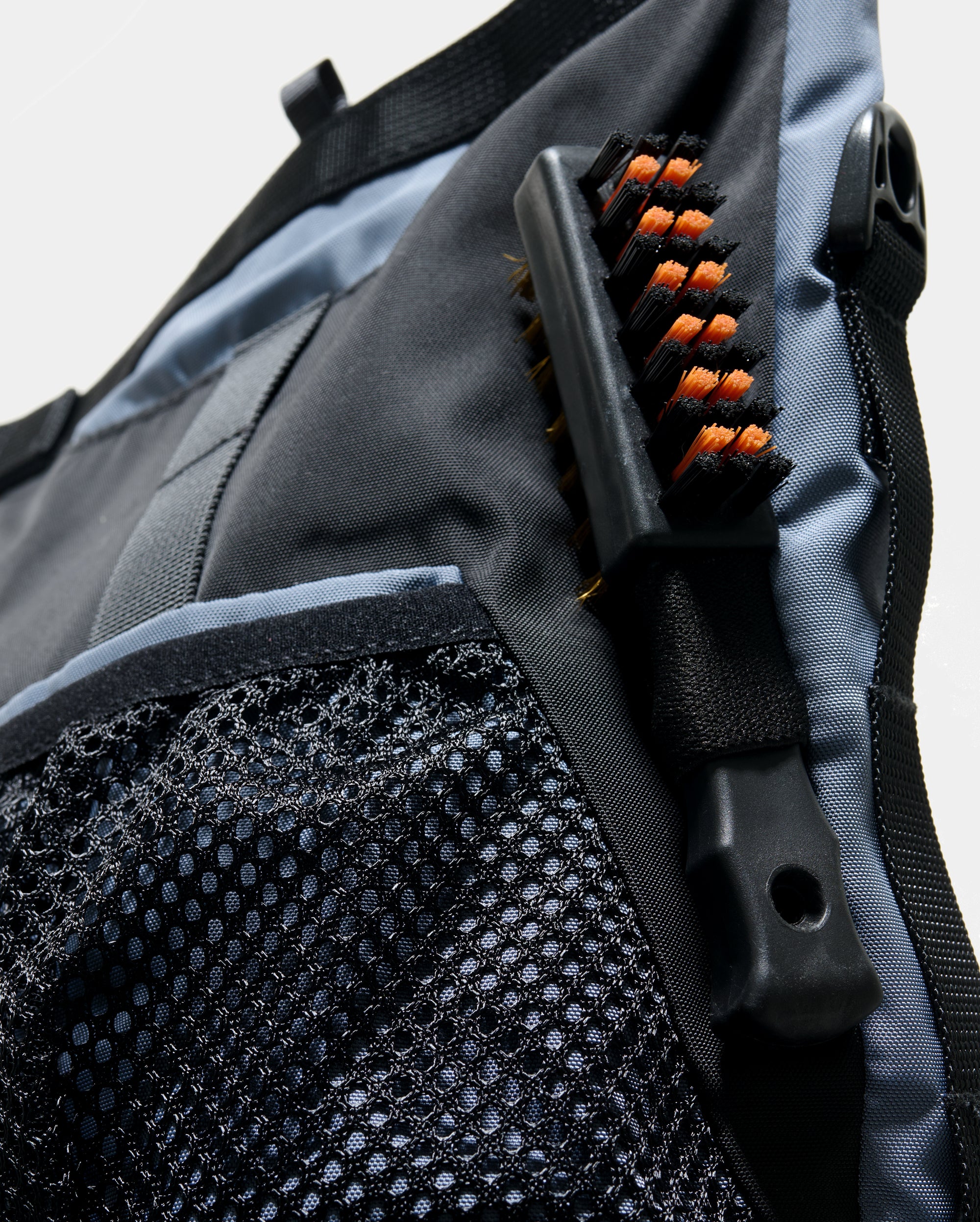 SURFACE BRUSH | STORROR | parkour clothing & technical sportswear