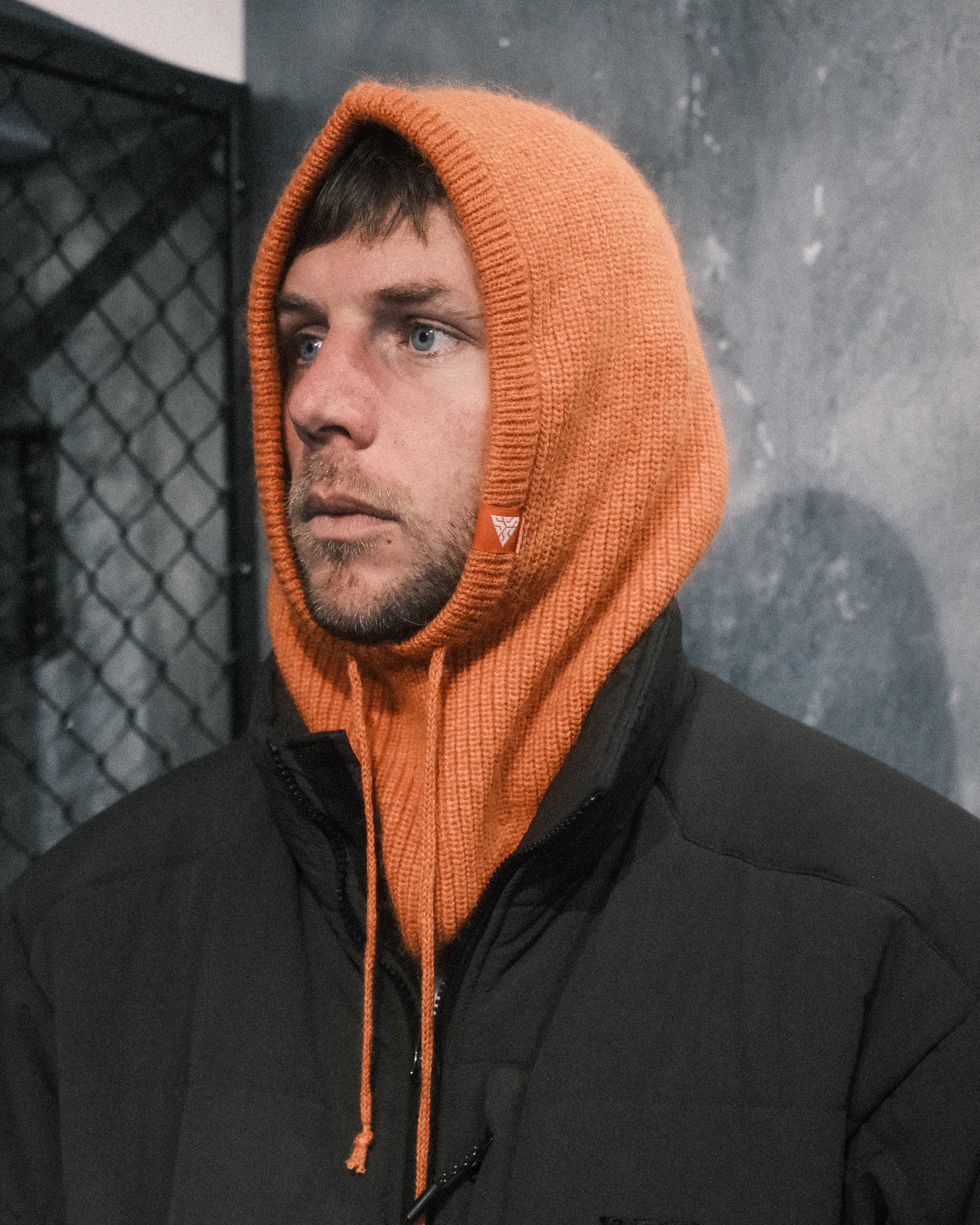 KNIT HOOD - ORANGE