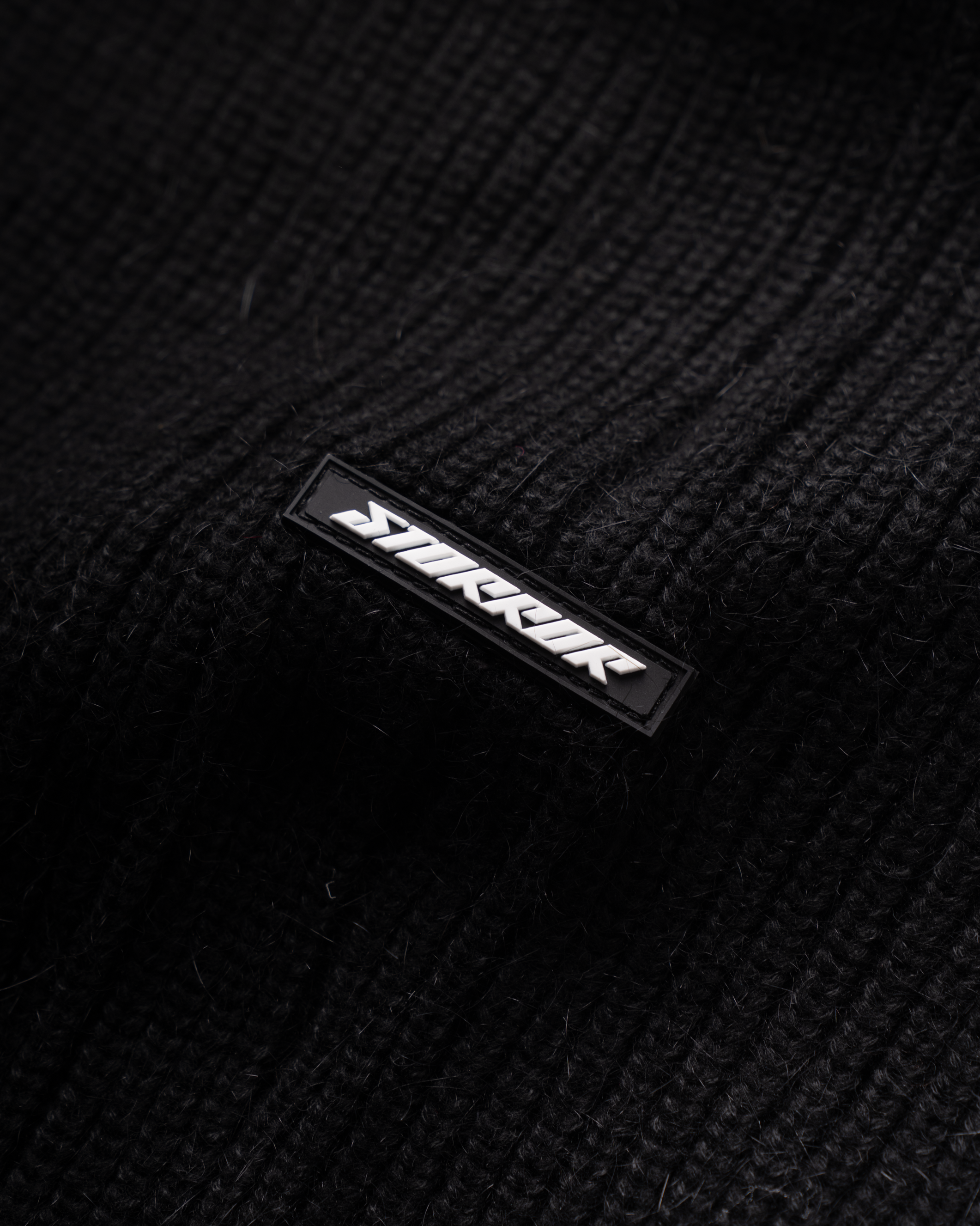 KNIT HOOD - BLACK