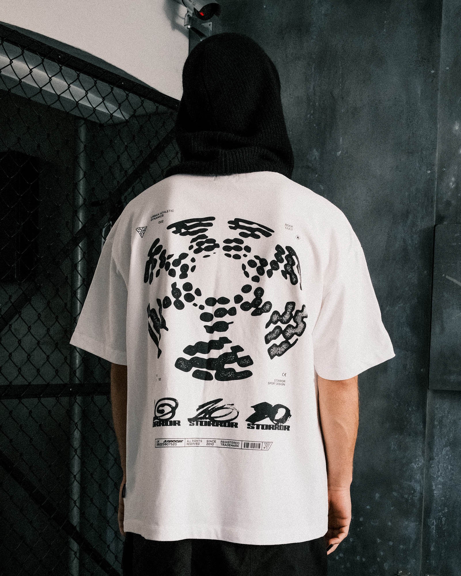 7 HEADS T-SHIRT