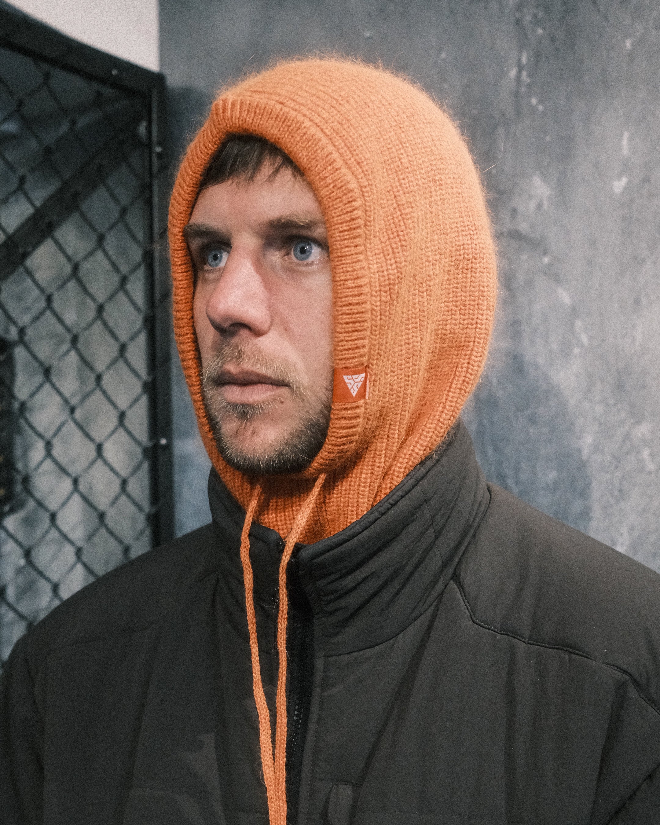 KNIT HOOD - ORANGE