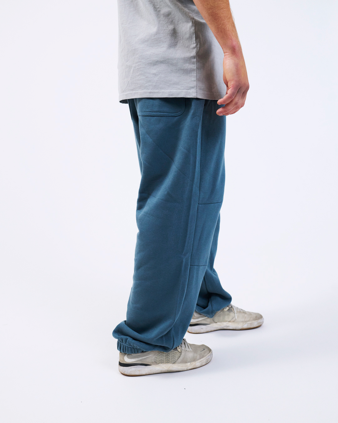 CLASSIC JOGGERS