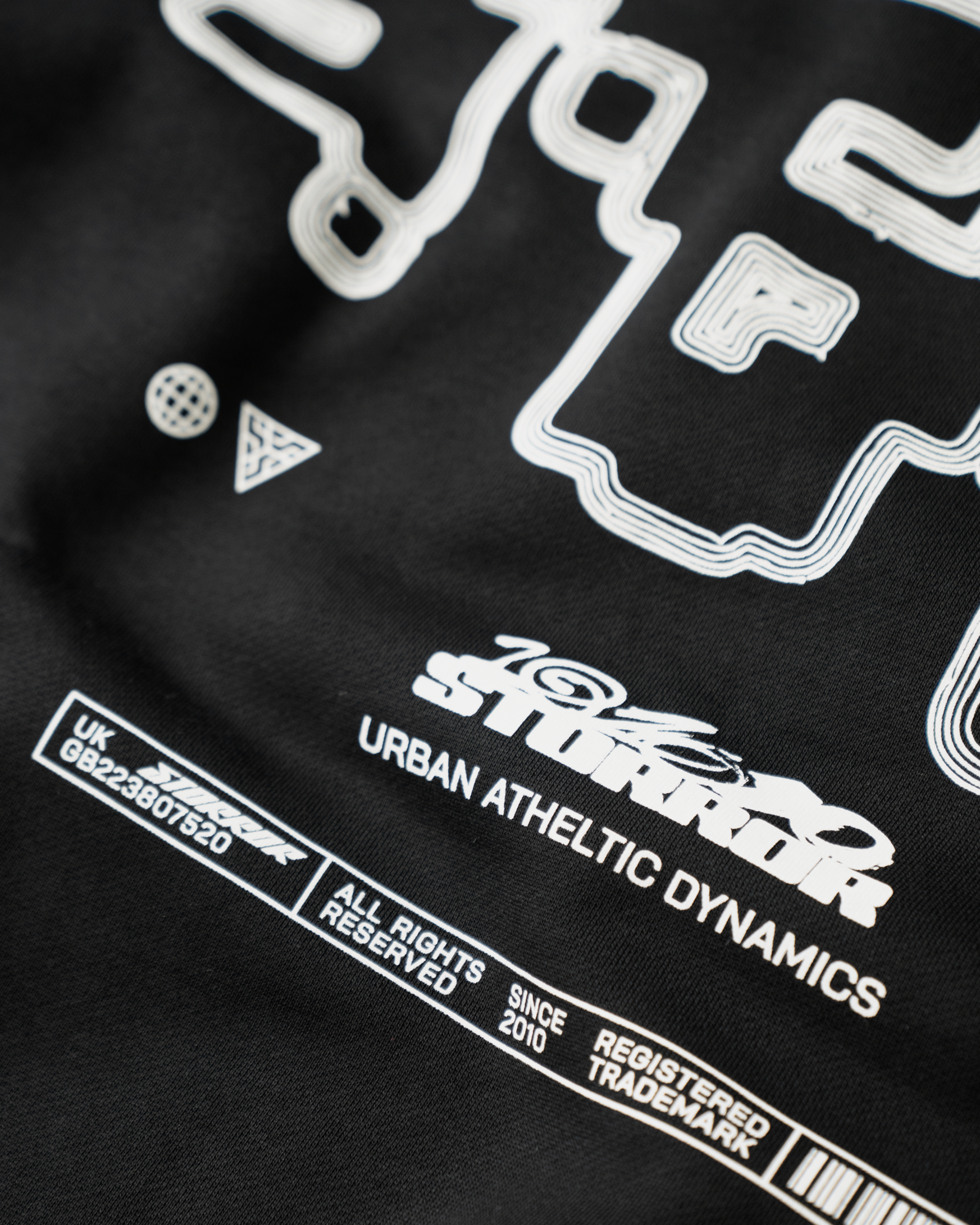 LAYERS CREWNECK